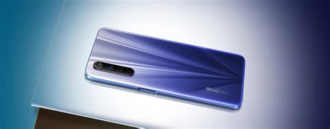 Realme 6 .